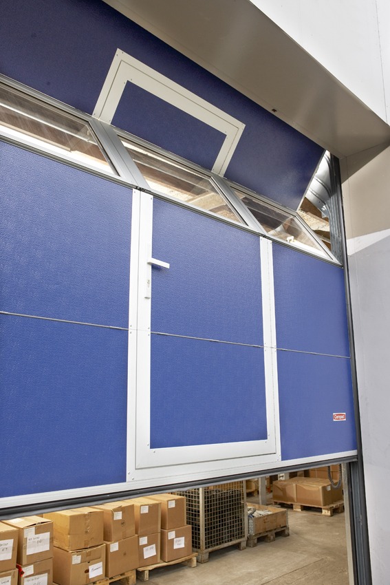 Wicket door in blue Compact door