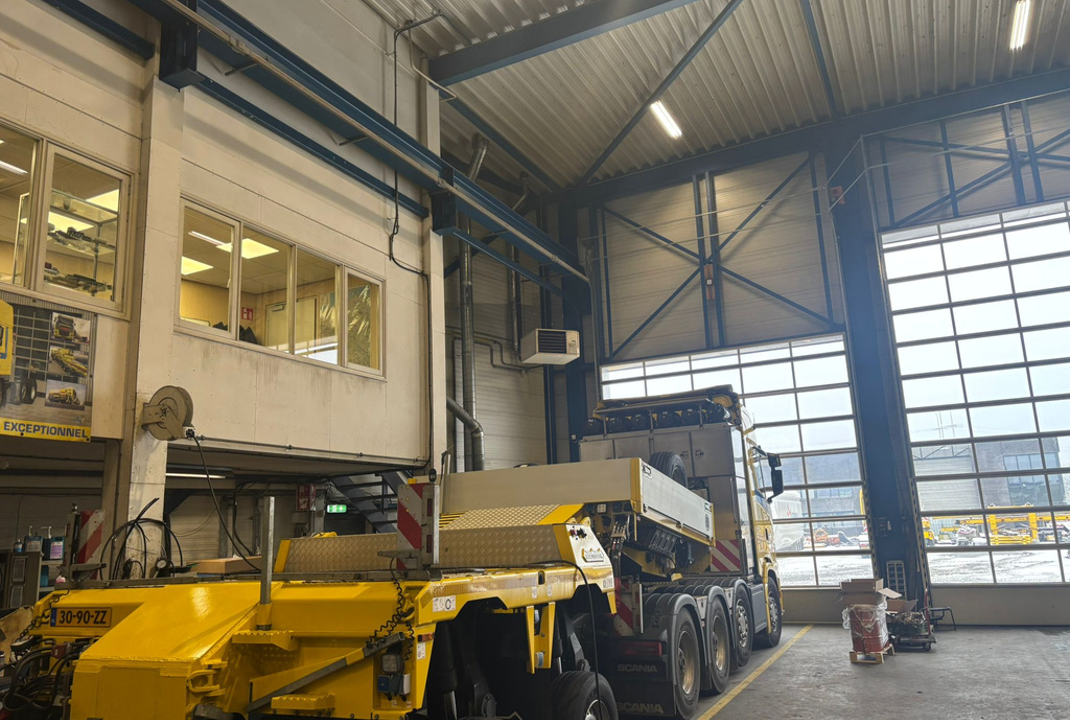 Overhead cranes at Ter Linden Transport - Rolflex.
